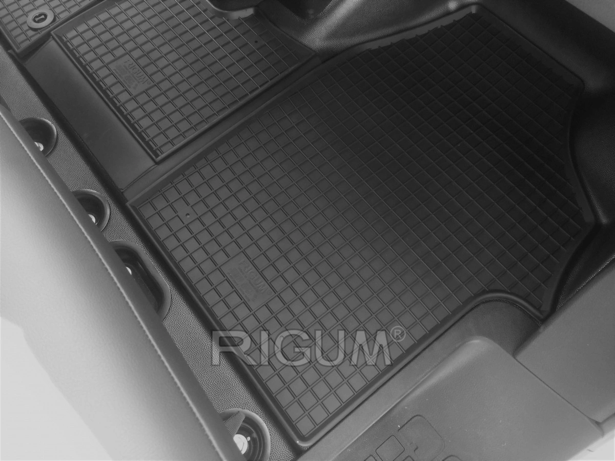 Rigum Merkkikohtainen Kumimattosarja Peugeot Expert Vm. 04.2016- - Image 4