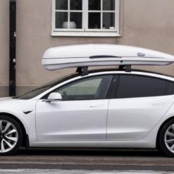 Autoform Calix Aero Loader Kiiltävä Valkoinen Kuljetuslaatikko -Autotarvikkeet myymälä calix aero loader tesla sahko auton suksi boksi kiiltava valkoinen tampere 90f24d2c