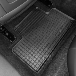 Rigum Merkkikohtainen Kumimattosarja Citroen DS4 Vm. 2022- -Autotarvikkeet myymälä cit 053 kumi matot cirtoen ds 4 peugeot 308 2022 2023 2024 2025 tampere 8d8a0740