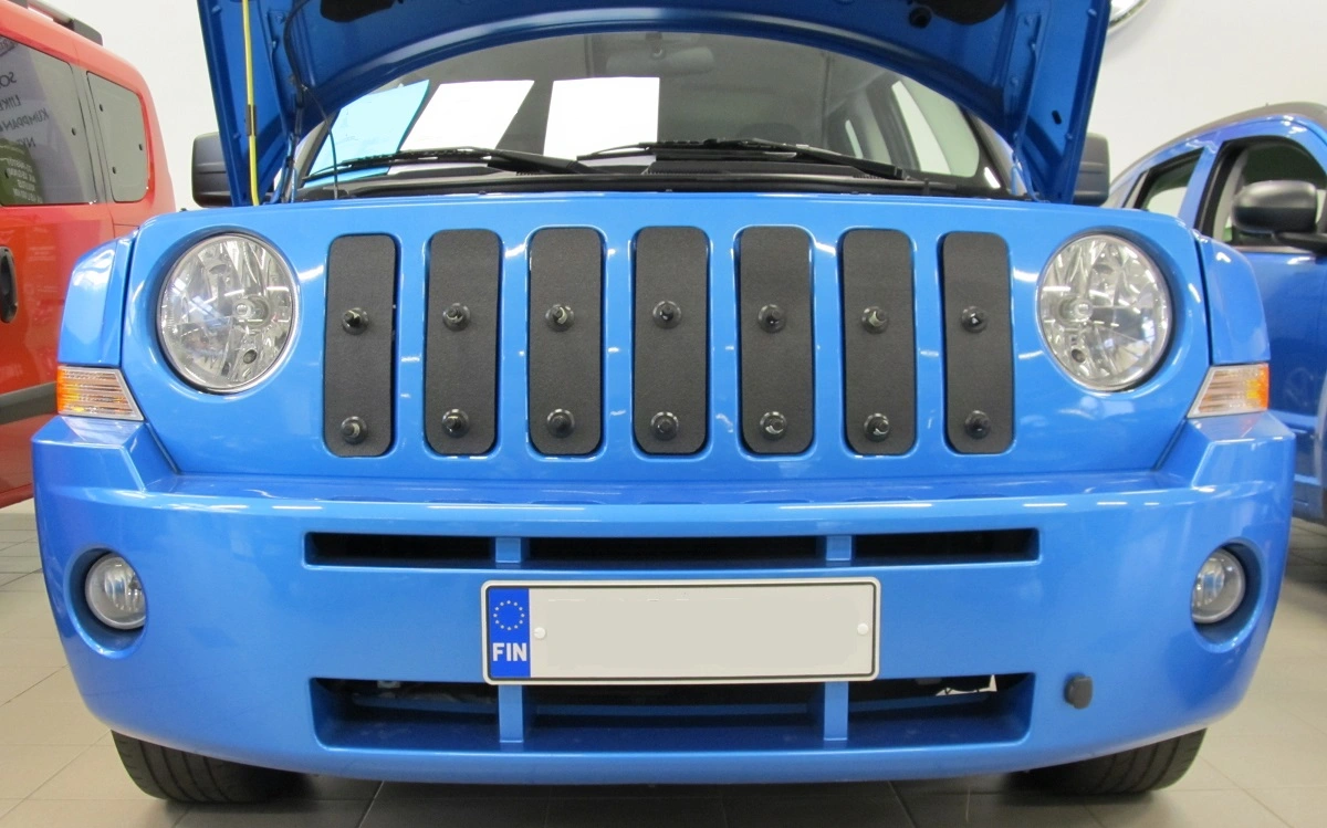 Tammer-Suoja Jeep Patriot Vm. 2007-2010 3 Tammer-Suoja Jeep Patriot Vm. 2007-2010