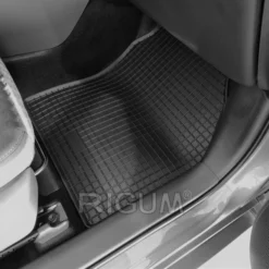 Rigum Merkkikohtainen Kumimattosarja Toyota Yaris / Yaris Hybrid Vm. 2020-, Yaris Cross 2021- -Autotarvikkeet myymälä toyota yaris hybrid 2022 2023 jalka tilan kumi matot tampere 600a34a2