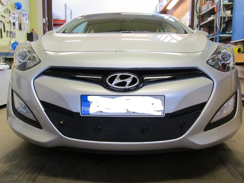 Tammer-Suoja Hyundai I30 Vm. 2012-2015 3 Tammer-Suoja Hyundai I30 Vm. 2012-2015