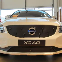 Tammer-Suoja Volvo XC60 Vm. 2014- (ei CWAB, R-Design)