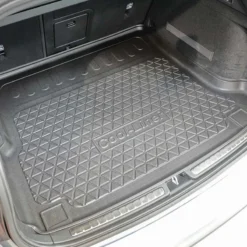 Aristar Volvo V60 II Sport Combi + V60 II Cross Country Vm. 07/2018- (Ei Sovi BiFuel / T6 Twin Engine) 10 Aristar Volvo V60 II Sport Combi + V60 II Cross Country Vm. 07/2018- (Ei Sovi BiFuel / T6 Twin Engine) -Autotarvikkeet myymälä volvo v60 ii tavaratilan suoja matto tampere ef892b63