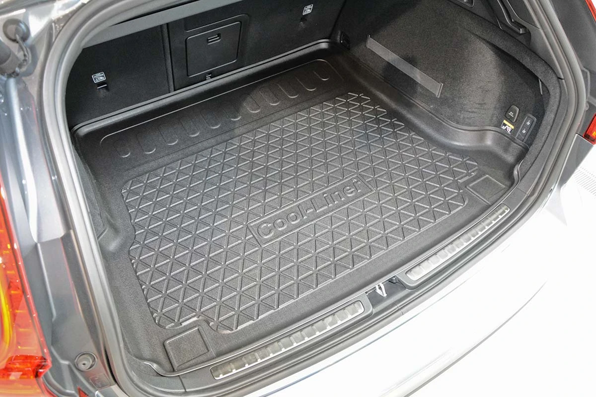 Aristar Volvo V60 II Sport Combi + V60 II Cross Country Vm. 07/2018- (Ei Sovi BiFuel / T6 Twin Engine) 6 Aristar Volvo V60 II Sport Combi + V60 II Cross Country Vm. 07/2018- (Ei Sovi BiFuel / T6 Twin Engine) - Image 4